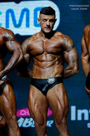 CLASSIC PHYSIQUE +178